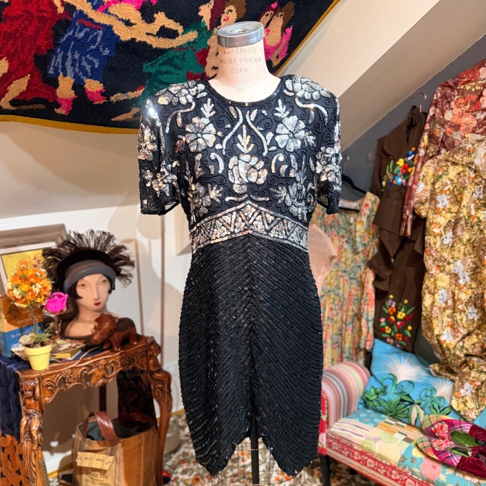 VTG Stunning Black Silver‎ Sequin Beaded Sleeved Cocktail Dress Party Formal - L